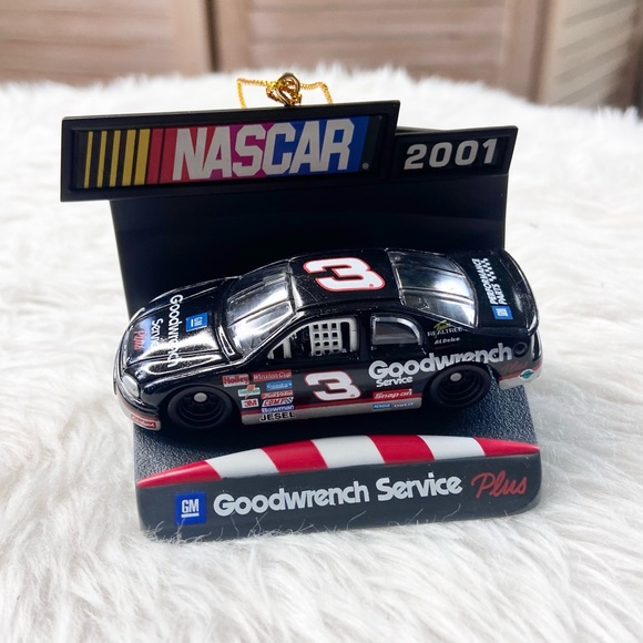 •Trevco• NASCAR 2001 Dated Collectible Ornament - Picture 1 of 6
